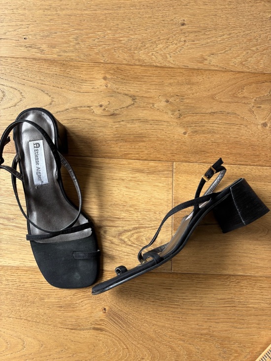 Etienne Aigner Shoes - Y2k vintage Etienne Aigner block sanal heels womens 8.5